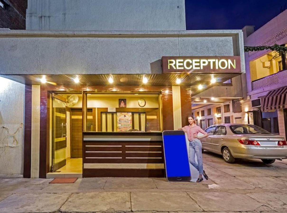 Hotel Palace Amritsar Exterior photo