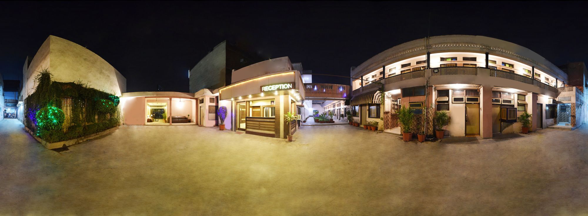 Hotel Palace Amritsar Exterior photo