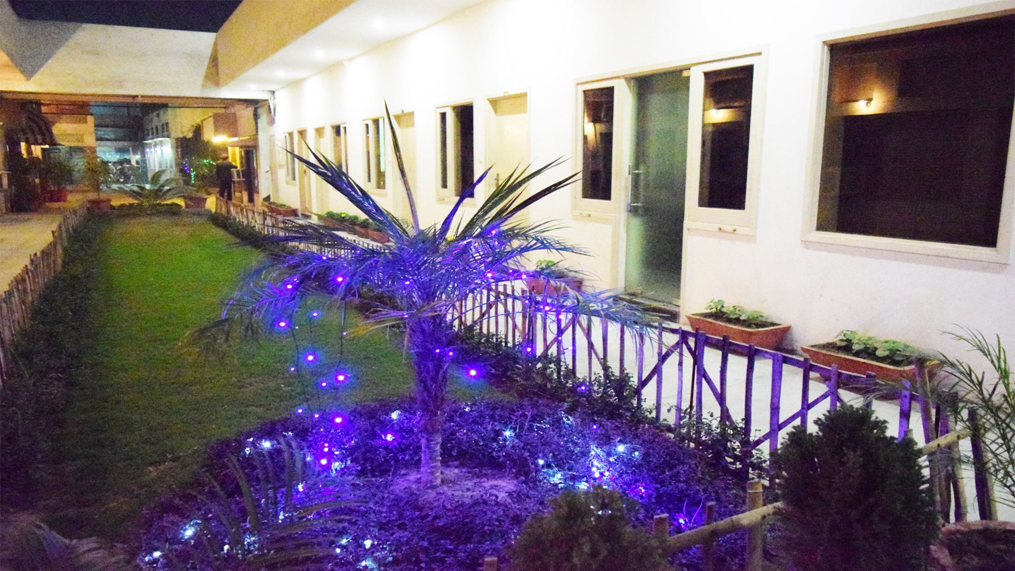 Hotel Palace Amritsar Exterior photo